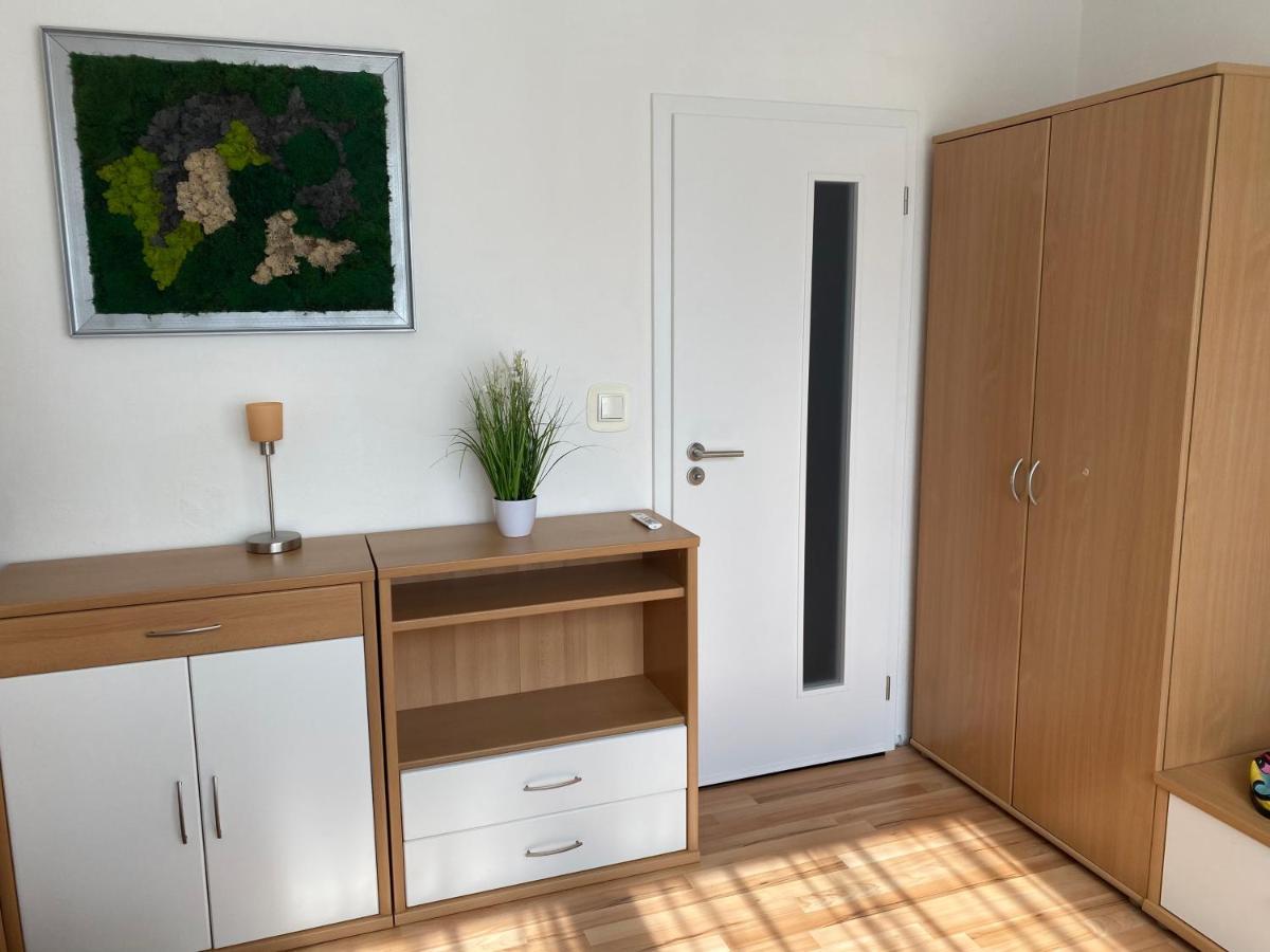 Apartman นิตรา ภายนอก รูปภาพ