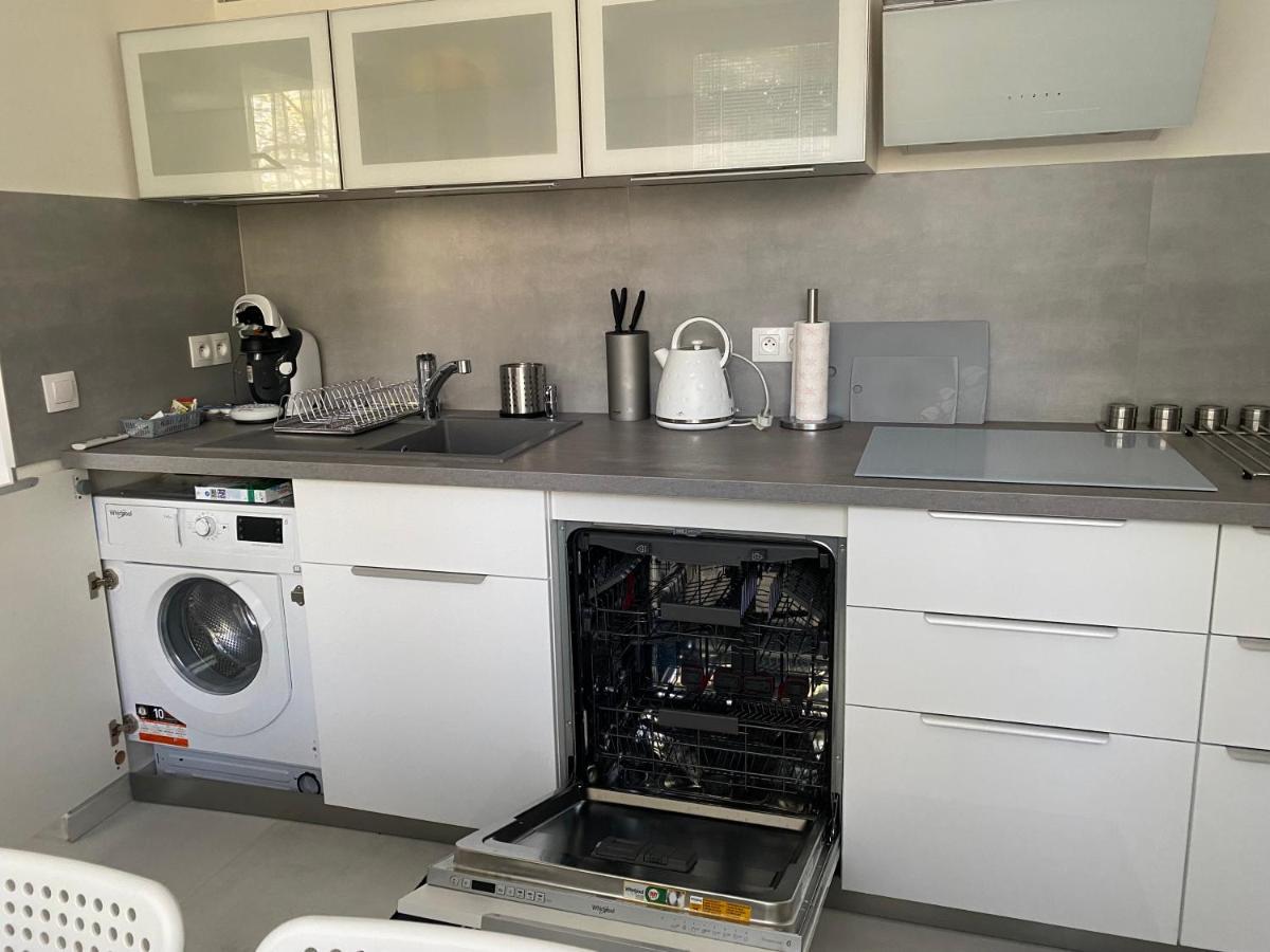 Apartman นิตรา ภายนอก รูปภาพ