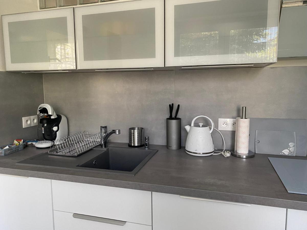 Apartman นิตรา ภายนอก รูปภาพ