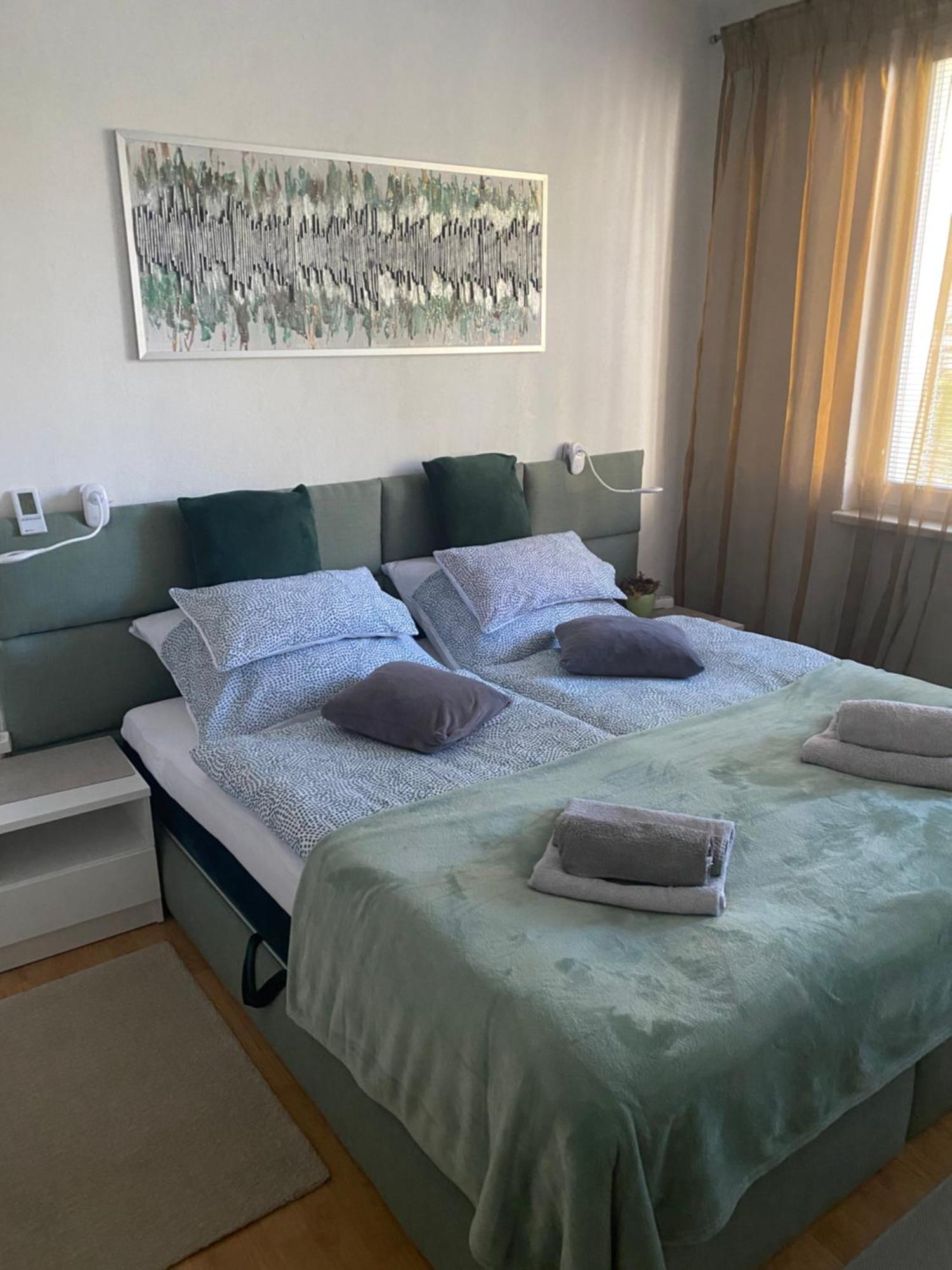 Apartman นิตรา ภายนอก รูปภาพ